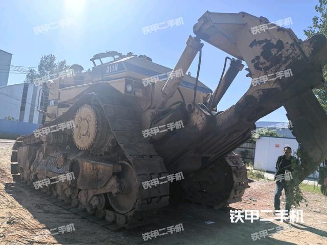 左后45°(推土機(jī)整車外觀) 左后45°(推土機(jī)整車外觀)