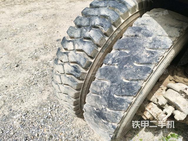 右驅(qū)動輪(行走機構(gòu)) 右驅(qū)動輪(行走機構(gòu))