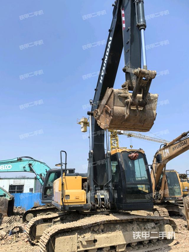 右前45(整機(jī)外觀) 右前45(整機(jī)外觀)