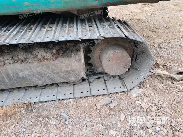 左驅(qū)動(dòng)輪（行走機(jī)構(gòu)）