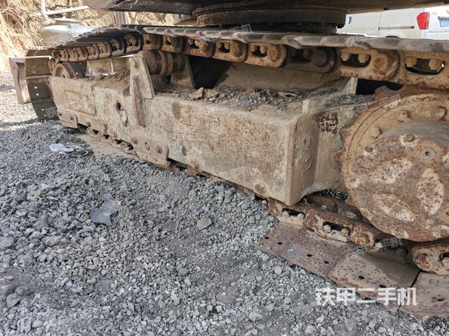 單側(cè)履帶整體（整機(jī)外觀）