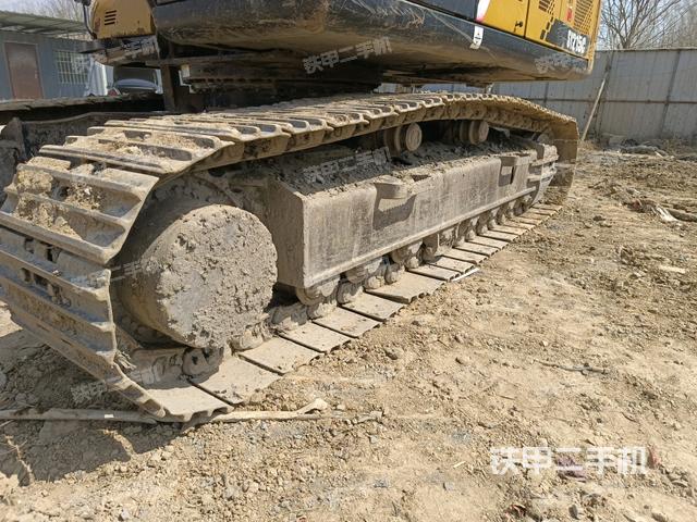 單側(cè)履帶整體（整機外觀）