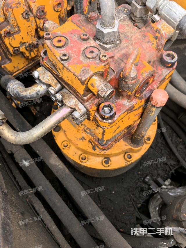 回轉(zhuǎn)馬達(dá)（上車部件）