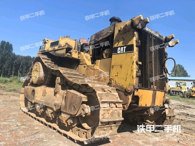 右后45°(推土機(jī)整車外觀) 右后45°(推土機(jī)整車外觀)