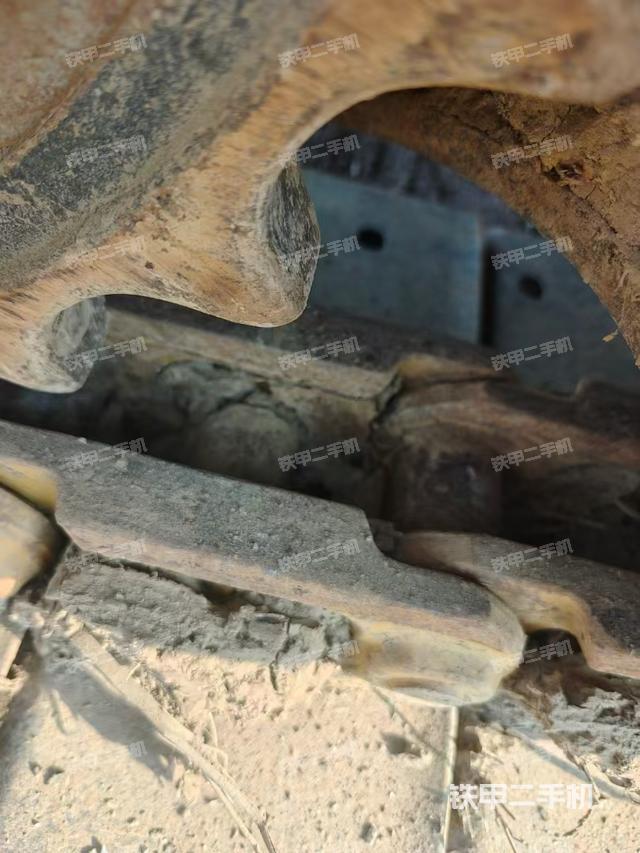 单侧履带整体（整机外观）