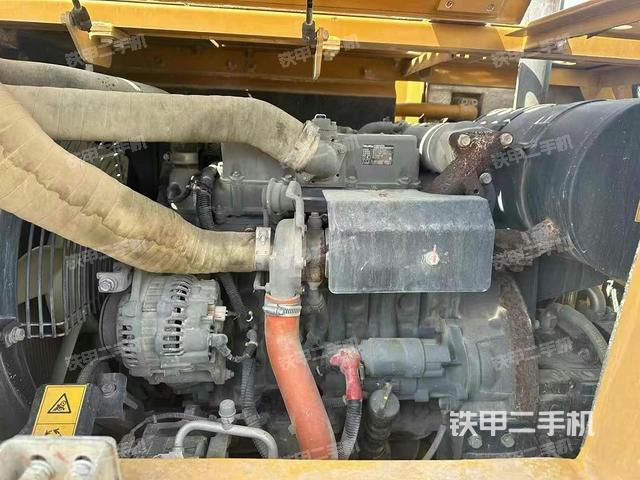 發(fā)動(dòng)機(jī)整體俯視(整機(jī)外觀) 發(fā)動(dòng)機(jī)整體俯視(整機(jī)外觀)