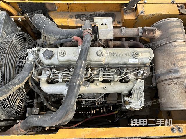 發(fā)動(dòng)機(jī)整體俯視(整機(jī)外觀) 發(fā)動(dòng)機(jī)整體俯視(整機(jī)外觀)