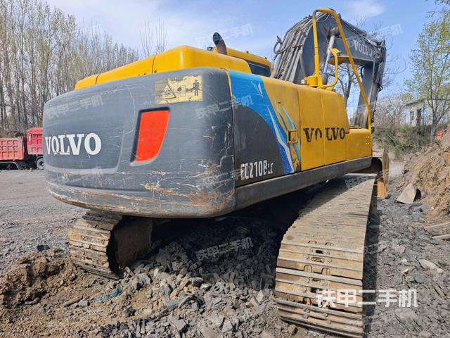 整機右后45°（整機外觀）