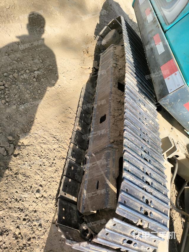 左側履帶整體?（行走機構）