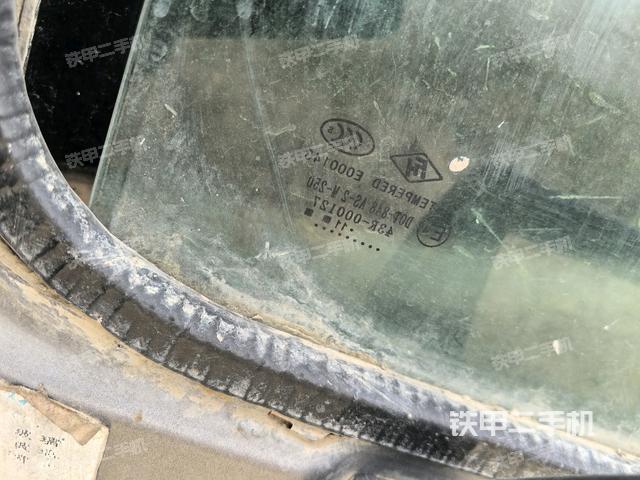 后窗玻璃角標(biāo)（駕駛室部分）