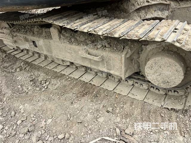 單側(cè)履帶整體（整機(jī)外觀）