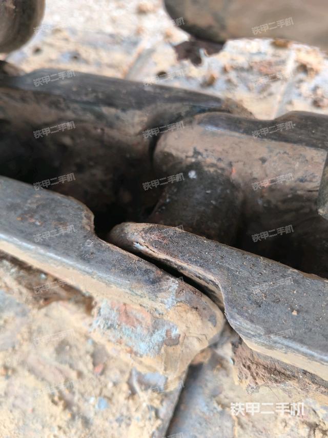 左導(dǎo)向輪（行走機(jī)構(gòu)）