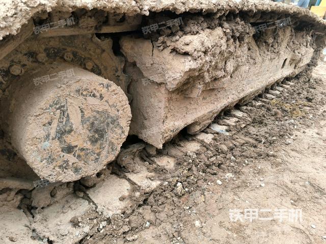 左側(cè)履帶整體?（行走機(jī)構(gòu)）