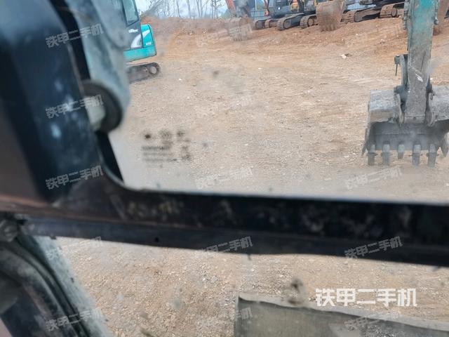 座椅后部（駕駛室部分）