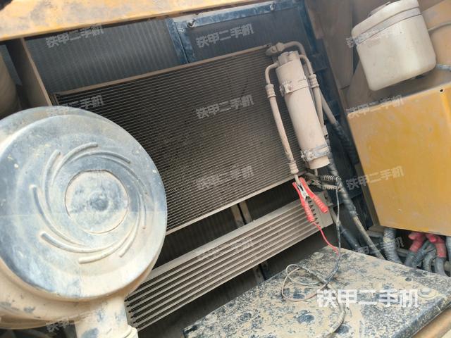 散熱器正面（大件艙室）