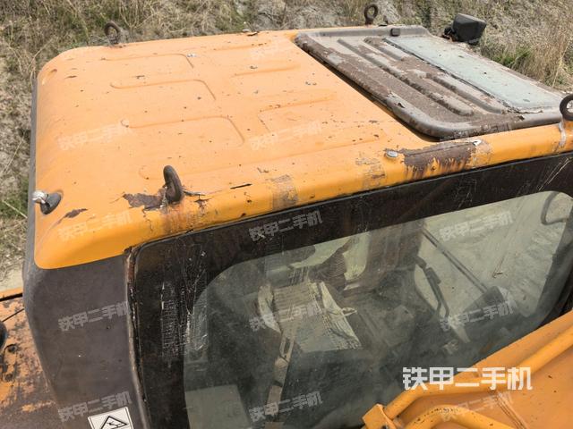 駕駛室頂部俯視（上車部件）