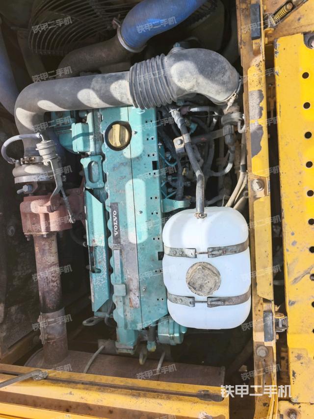 發(fā)動機整體俯視（整機外觀）