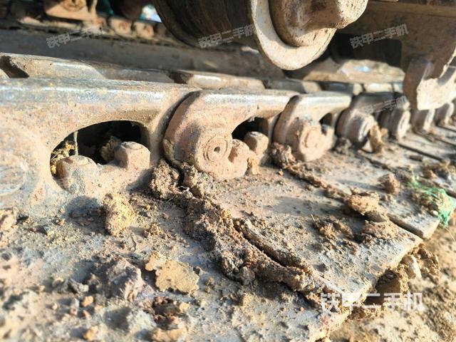 右側(cè)履帶整體?（行走機(jī)構(gòu)）