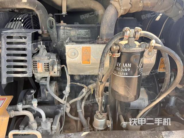 發(fā)動機整體俯視(整機外觀) 發(fā)動機整體俯視(整機外觀)