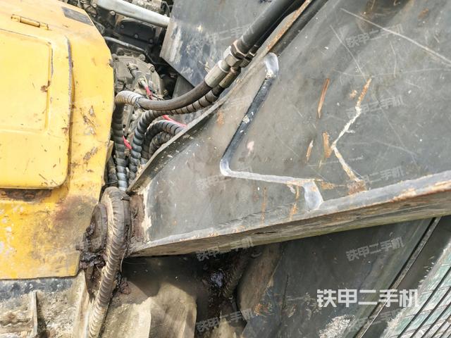 大臂根部?斜(工作和回轉(zhuǎn)裝置) 大臂根部?斜(工作和回轉(zhuǎn)裝置)