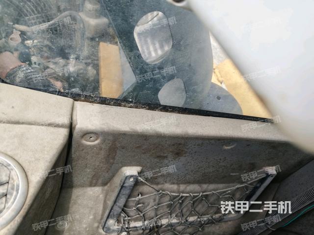 座椅后部(駕駛室部分) 座椅后部(駕駛室部分)