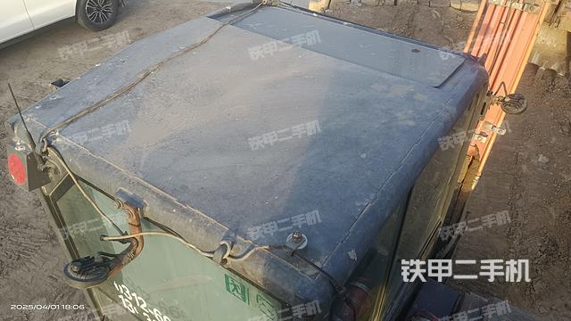 驾驶室顶部（整机外观）