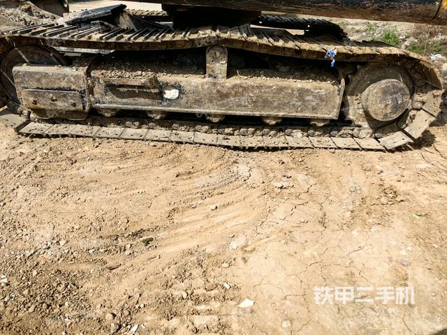 左側(cè)履帶整體?（行走機構(gòu)）