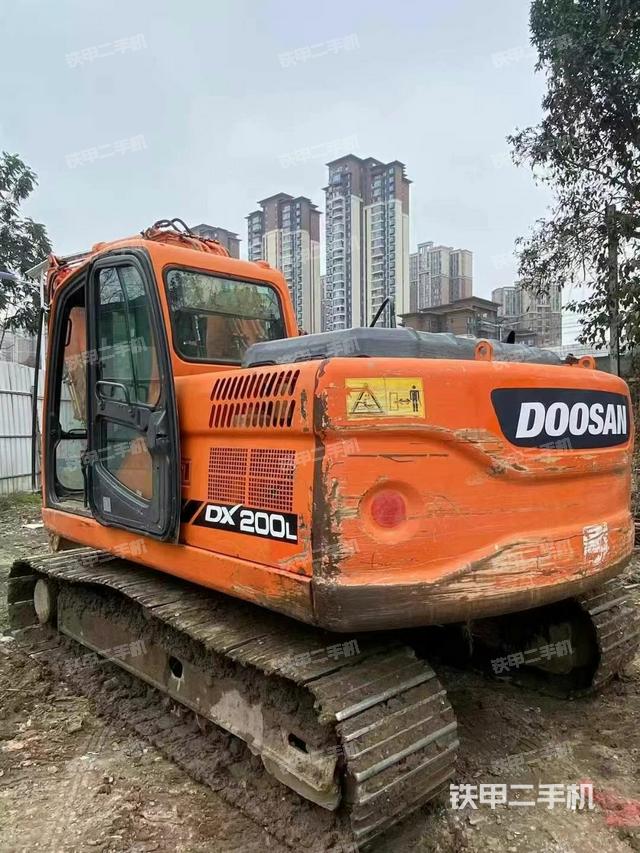 左后45（整機外觀）