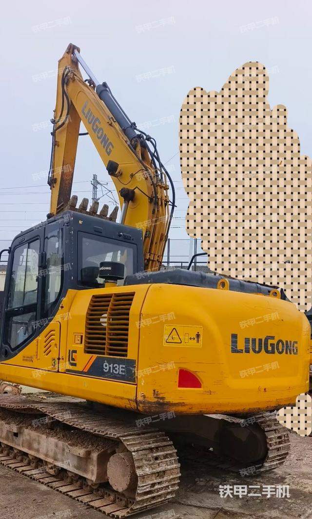 整機(jī)右后45°(整機(jī)外觀) 整機(jī)右后45°(整機(jī)外觀)