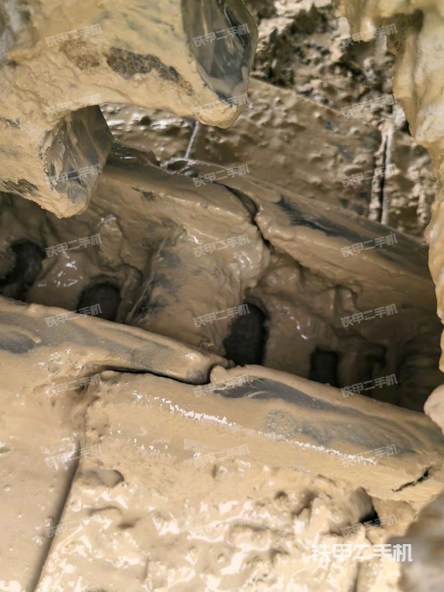 左導(dǎo)向輪（行走機(jī)構(gòu)）