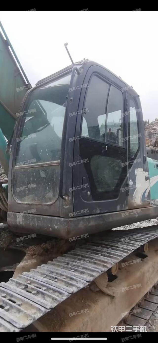 驾驶室整体（整机外观）