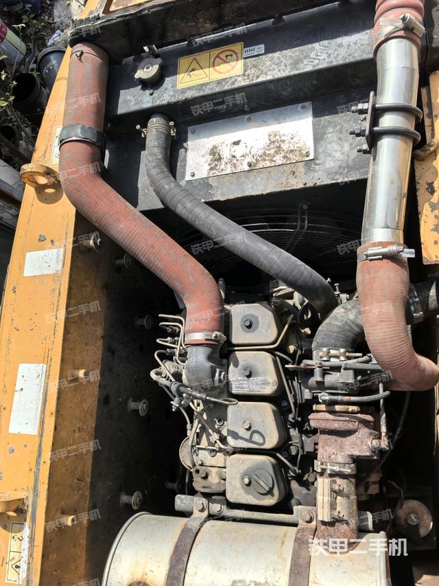 發(fā)動(dòng)機(jī)室(上車部件) 發(fā)動(dòng)機(jī)室(上車部件)