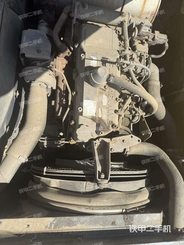 發(fā)動(dòng)機(jī)整體俯視(整機(jī)外觀) 發(fā)動(dòng)機(jī)整體俯視(整機(jī)外觀)
