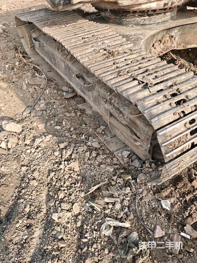 右側履帶整體（行走機構）