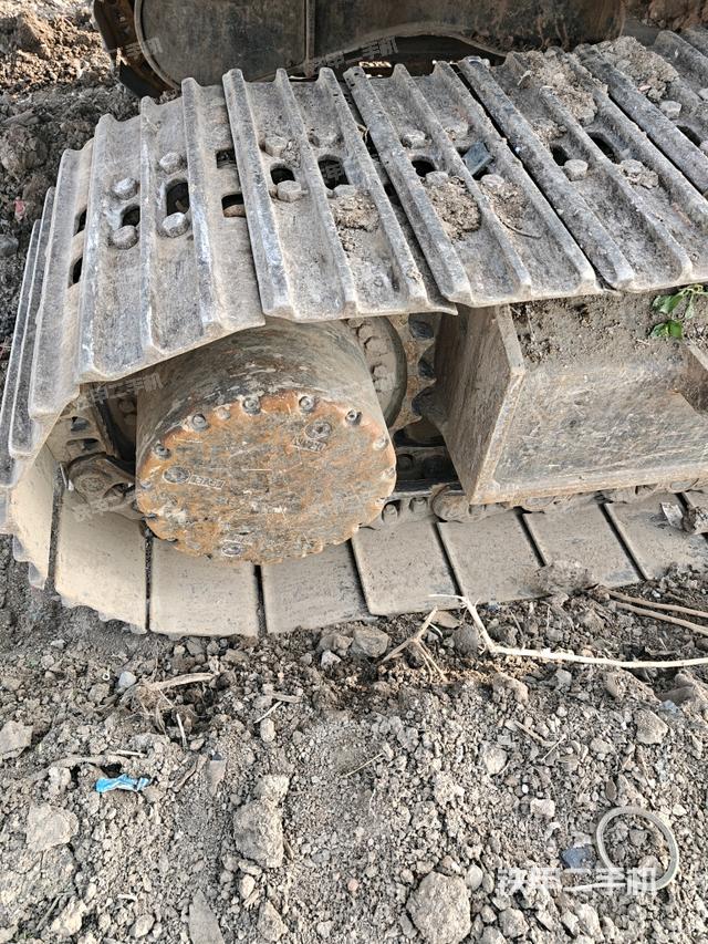 右驅動輪（行走機構）