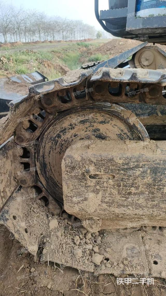 单侧履带整体（整机外观）