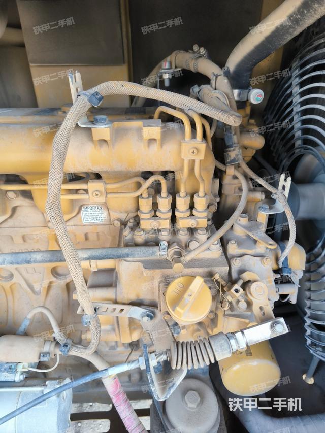 發(fā)動機整體俯視(整機外觀) 發(fā)動機整體俯視(整機外觀)