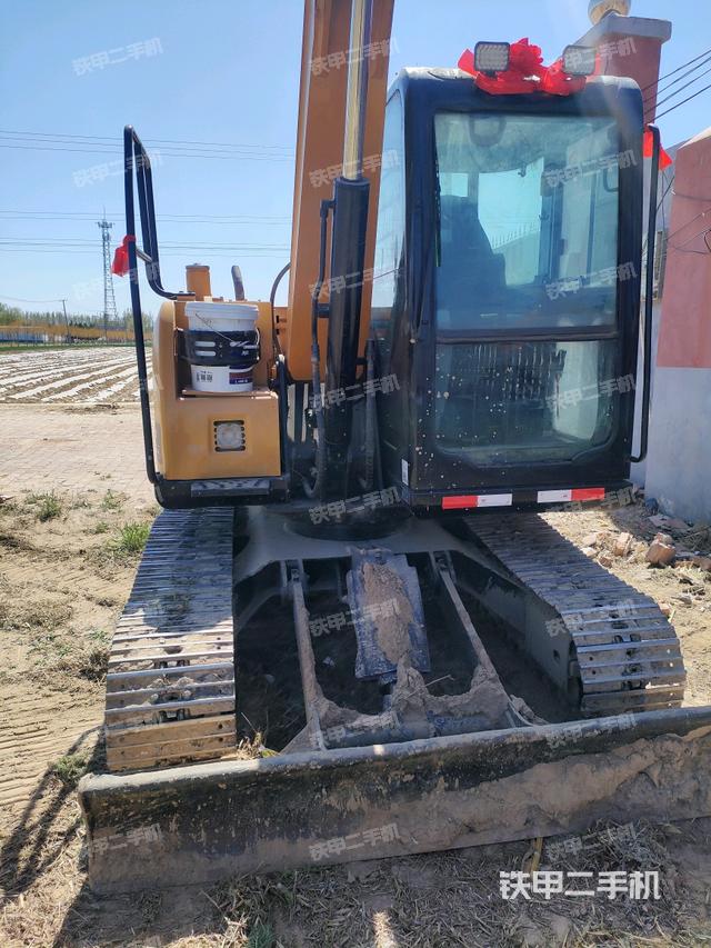 轉(zhuǎn)盤和下車架正前(工作和回轉(zhuǎn)裝置) 轉(zhuǎn)盤和下車架正前(工作和回轉(zhuǎn)裝置)