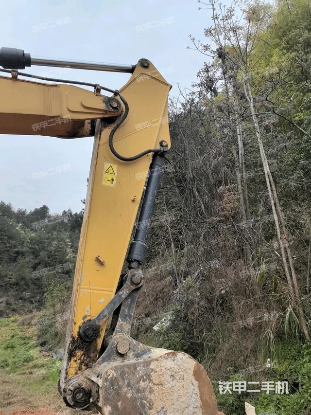 小臂整體左后（工作和回轉裝置）