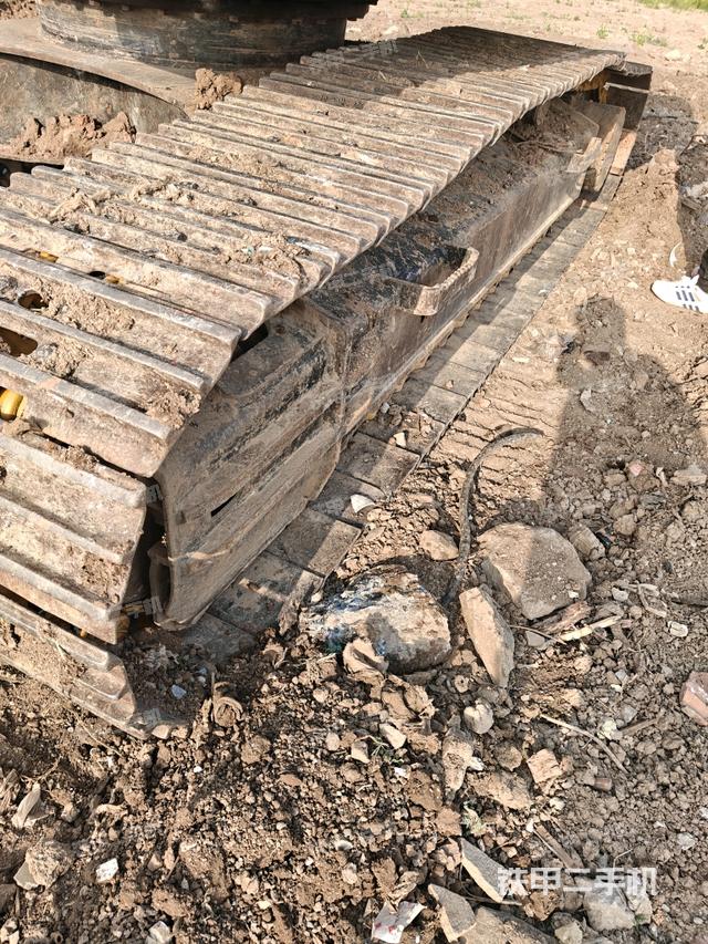 左側履帶整體?（行走機構）