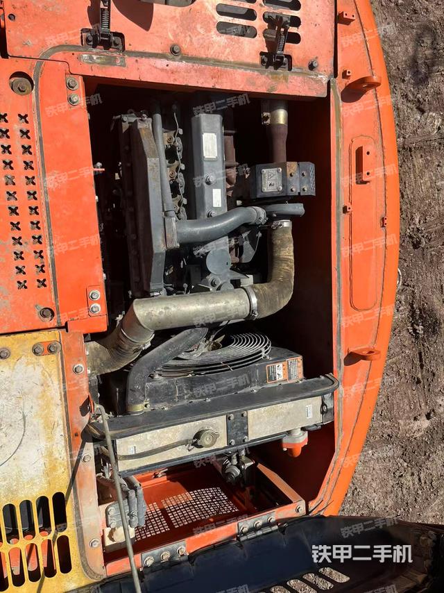 發(fā)動(dòng)機(jī)整體俯視(整機(jī)外觀) 發(fā)動(dòng)機(jī)整體俯視(整機(jī)外觀)