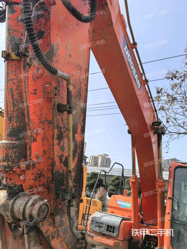 小臂整體左后（工作和回轉(zhuǎn)裝置）