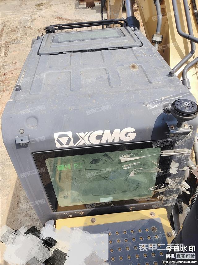 駕駛室頂部（整機(jī)外觀）