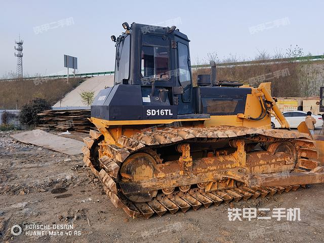 整機(jī)右側(cè)（設(shè)備外觀及核心部件）