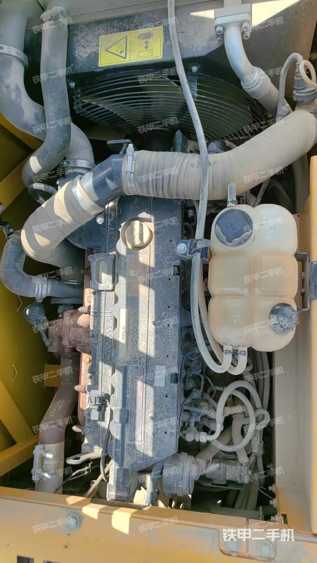 發(fā)動(dòng)機(jī)整體俯視（整機(jī)外觀）