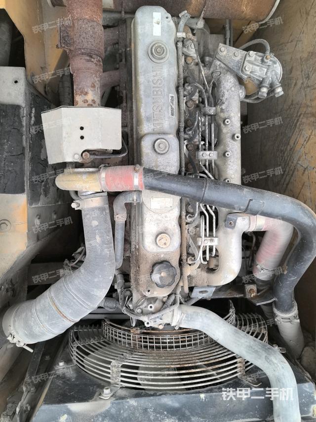 發(fā)動(dòng)機(jī)室（上車部件）