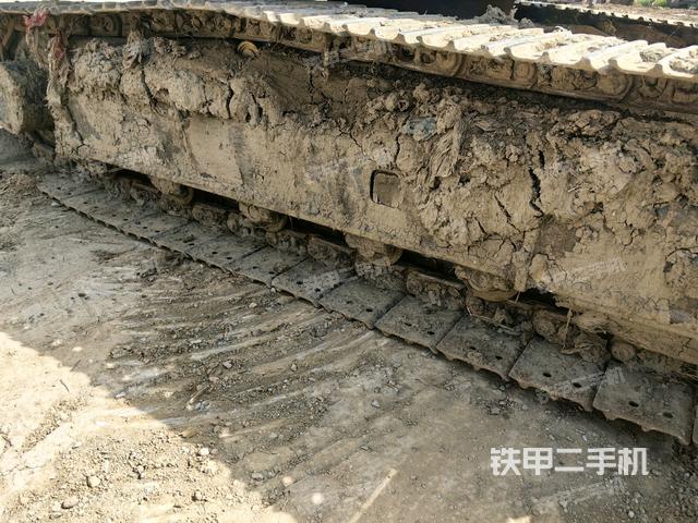 右側(cè)履帶整體?（行走機構(gòu)）