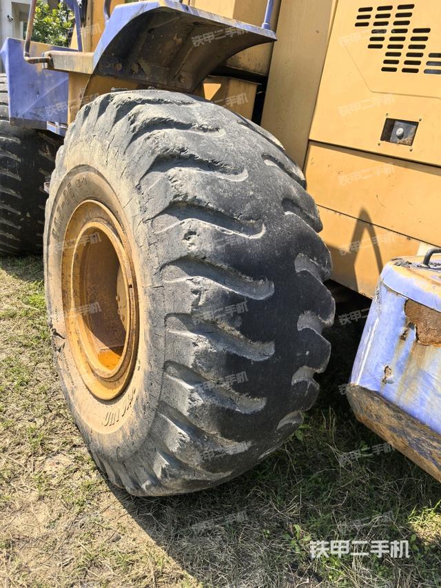 左前輪（行走機構(gòu)）