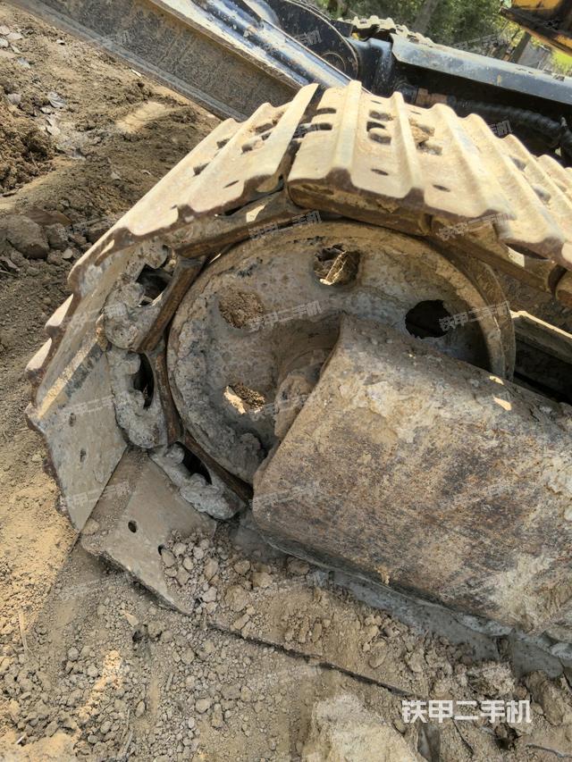 左導(dǎo)向輪（行走機(jī)構(gòu)）