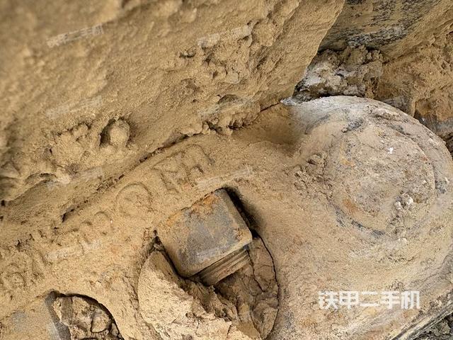 右側行走馬達蓋板（行走機構）